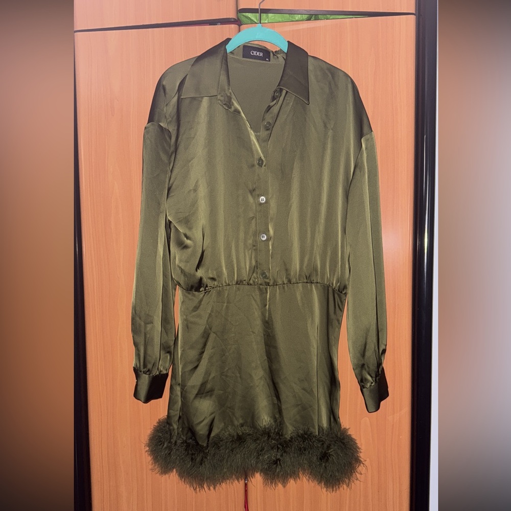 Cider green dress with fur